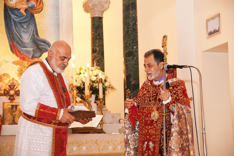 Van Nuys Parish Celebrates Archpriest Fr. Shnork Demirjian's 35 Years of Priestly Ministry