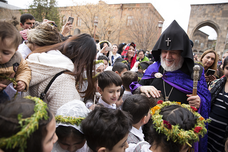 Ծաղկազարդի տոնը Մայր Աթոռ Ս. Էջմիածնում