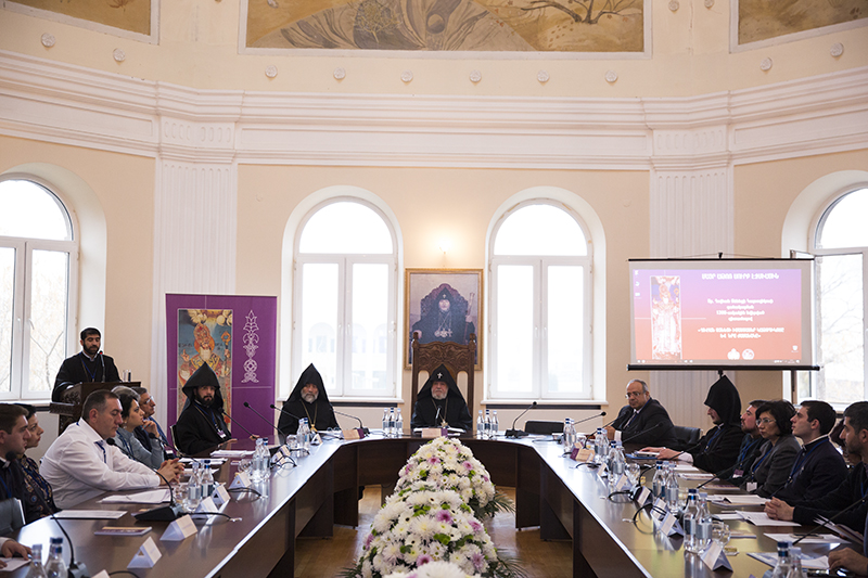 Մայր Աթոռում սկսուեց «Յովհան Օձնեցի իմաստասէր կաթողիկոսը եւ նրա ժամանակը» գիտաժողովը