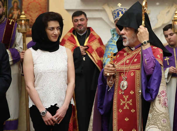 ՀՀ Վարչապետի կինը ապրիլի 7-ը նշեց Բրբենքի Ս․ Ղևոնդյանց Մայր տաճարում