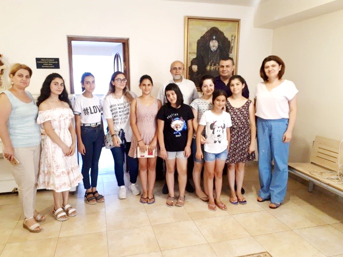 ԱՅՑԵԼՈՒԹՅՈՒՆՆԵՐ ՀԱՌԻՃԱՎԱՆՔԻ «ԹՐԲԱՆՃՅԱՆ ԸՆԾԱՅԱՐԱՆ», «ՄԵՐ ՀՈՒՅՍ» ԲԱՐԵԳՈՐԾԱԿԱՆ ԵՎ Ս․ ԳՐԻԳՈՐ ՆԱՐԵԿԱՑՈՒ ԱՆՎԱՆ ՀՈԳԵՎՈՐ ՄՇԱԿՈՒՅԹԻ ԿԵՆՏՐՈՆՆԵՐ