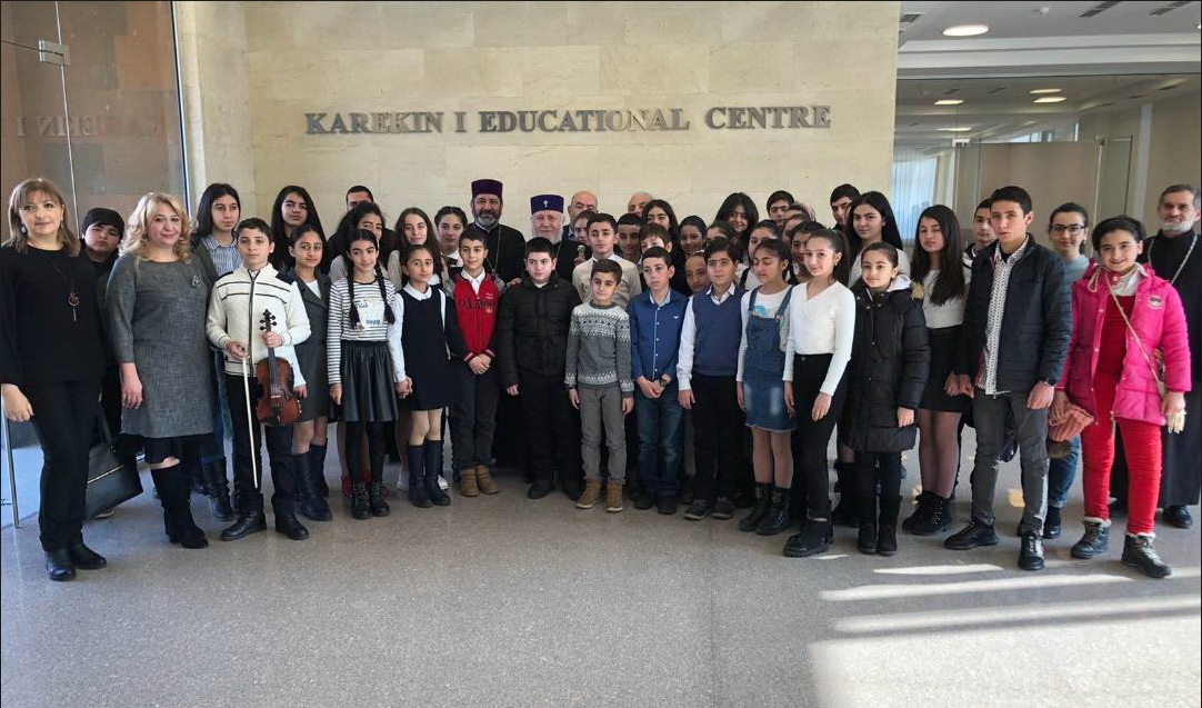 Ամենայն Հայոց Կաթողիկոսն ընդունեց Արարատեան Հայրապետական թեմի պատանի ուխտաւորներին