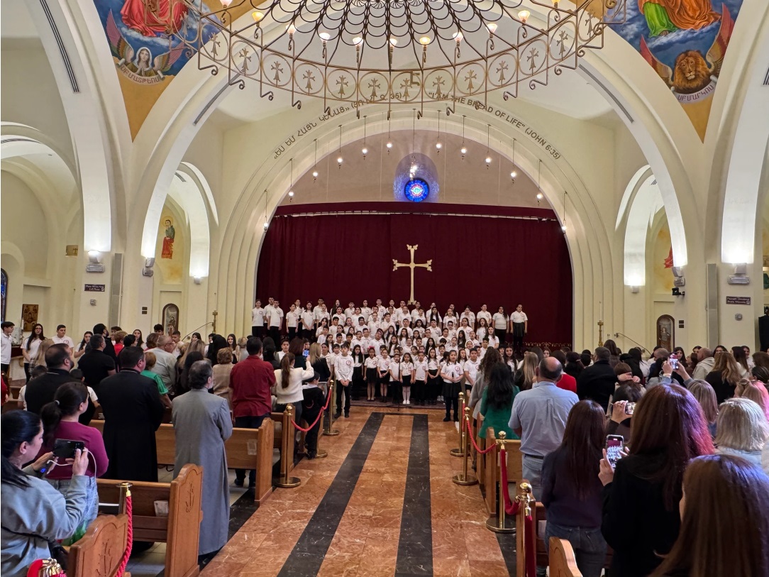 «Փոքրիկ հրեշտակներ» -ի ամանորյա հեքիաթը