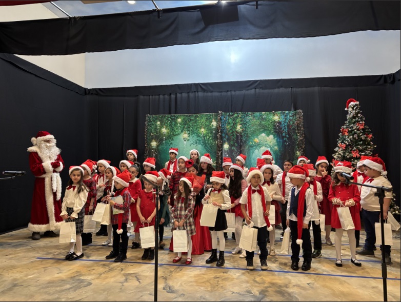 Սուրբ Ծննդյան եւ Ամանորյա Հանդես Սրբոց Առաքելոց Եկեղեցու «Երվանդ Բաբայան» շաբաթօրյա դպրոցում