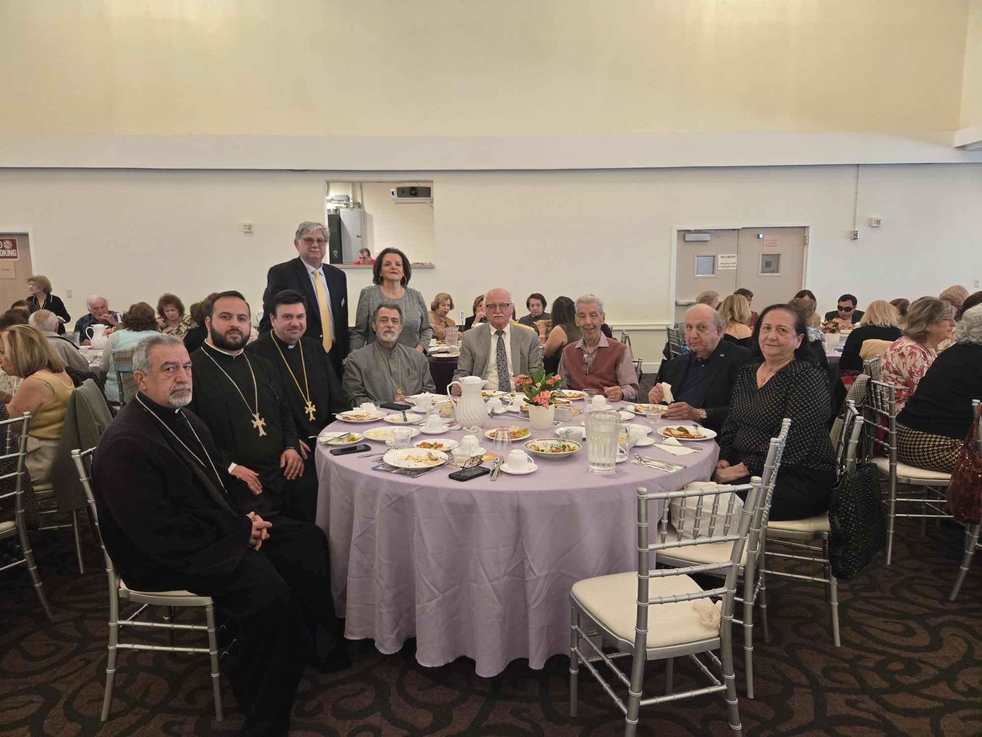 Այցելություն Արարատ Տուն